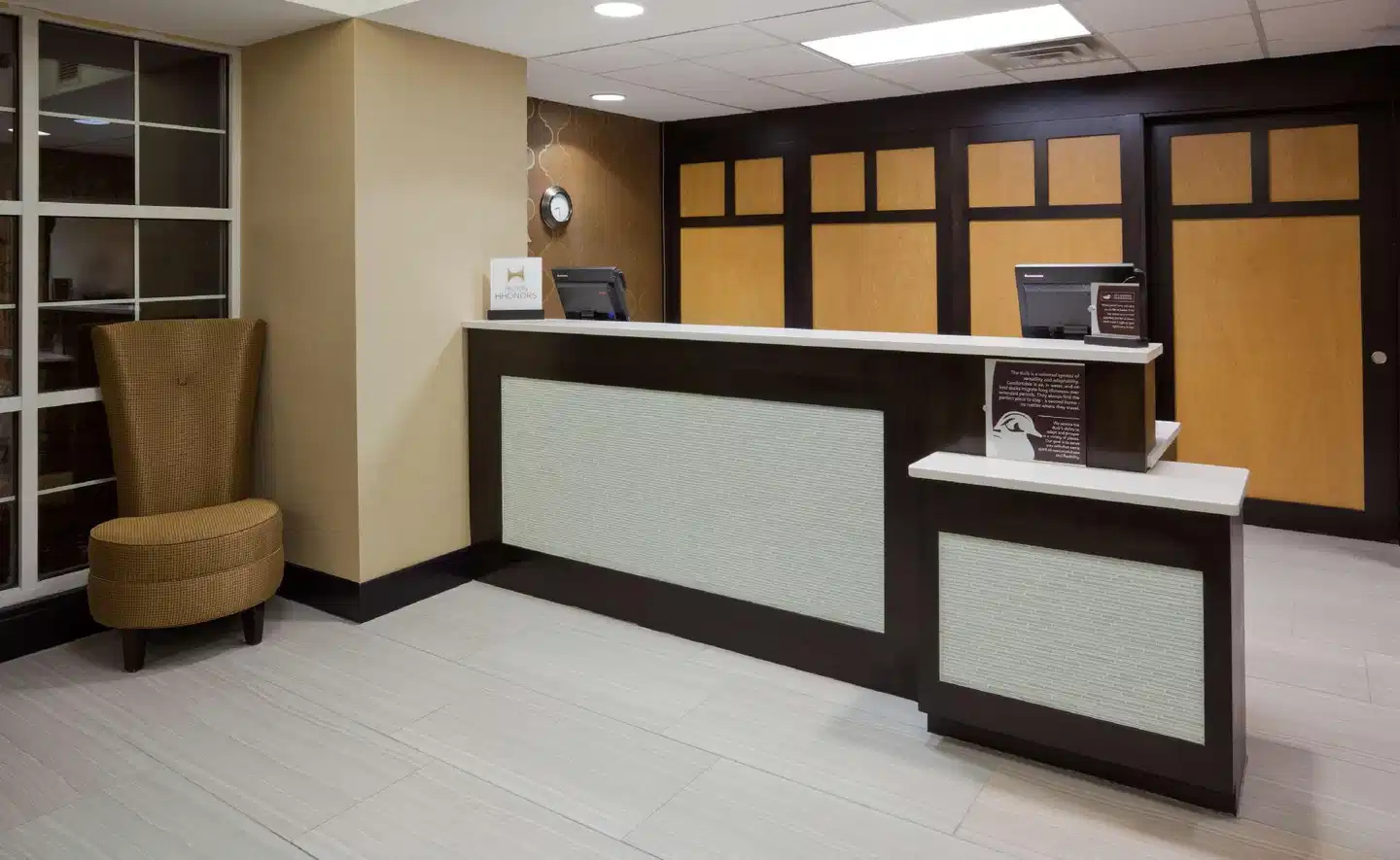 Homewood Suites by Hilton Sioux Falls Lobby