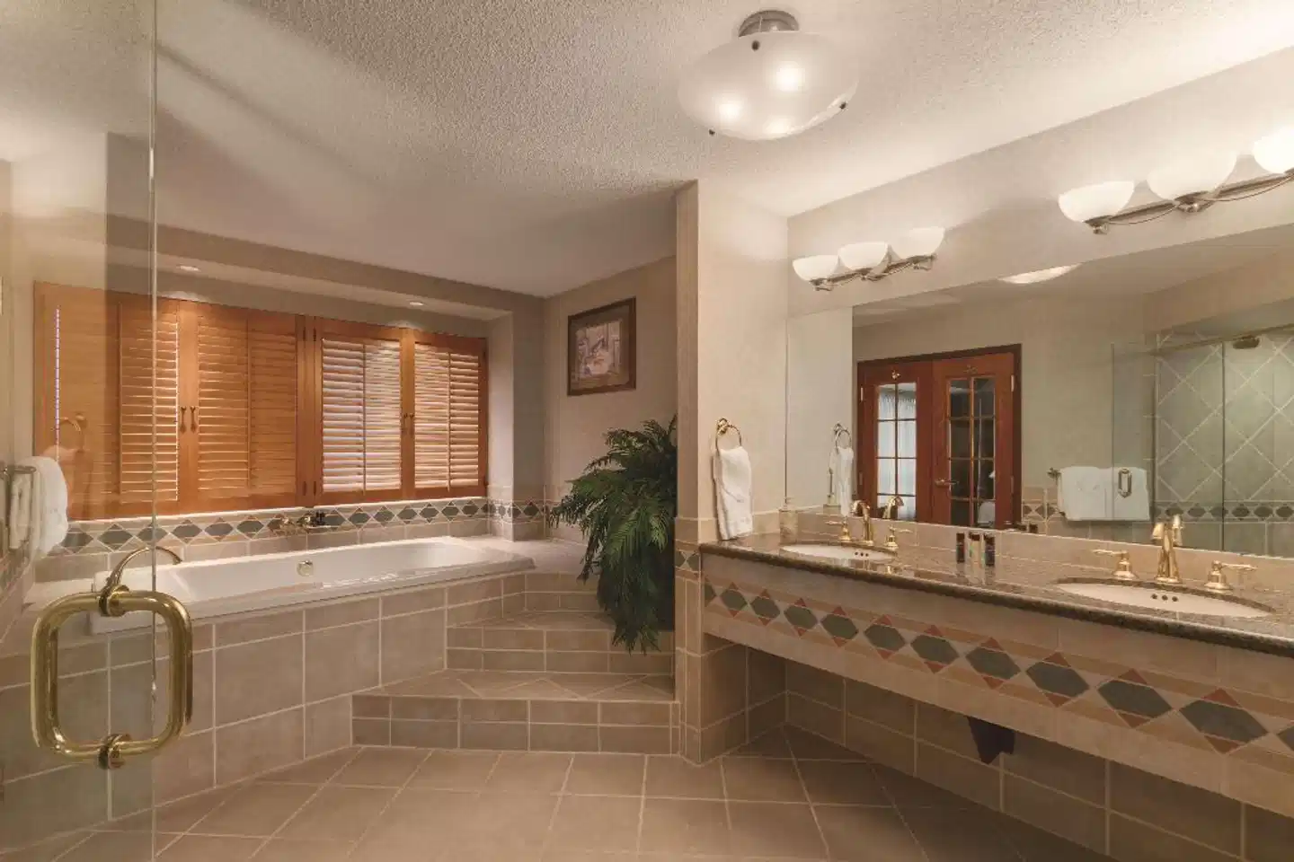 Embassy Suites by Hilton Portland - Airport Lobby