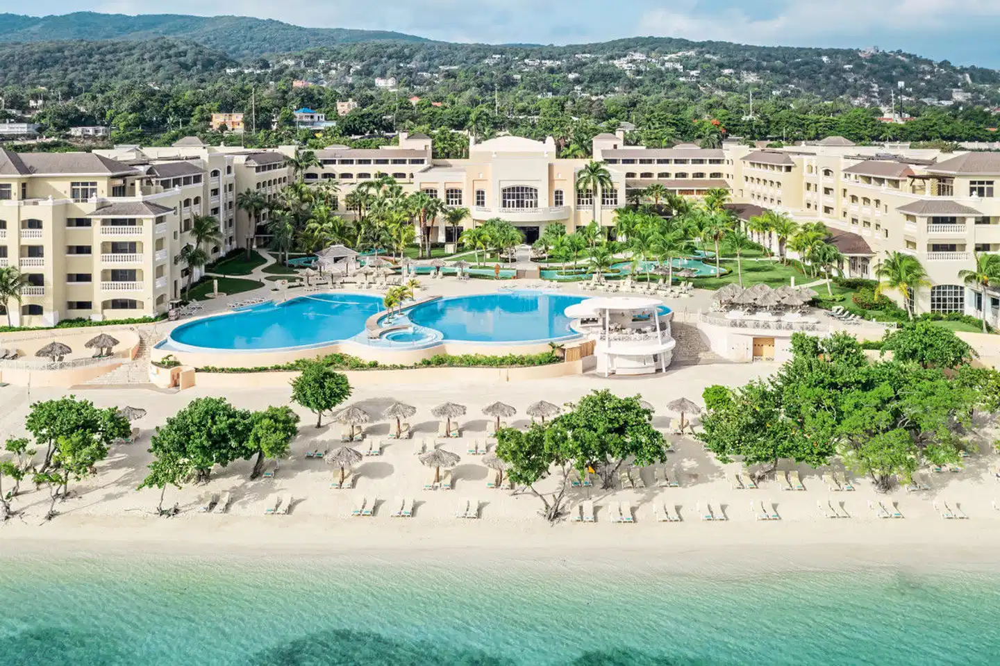 Iberostar Waves Rose Hall Beach Aussenansicht