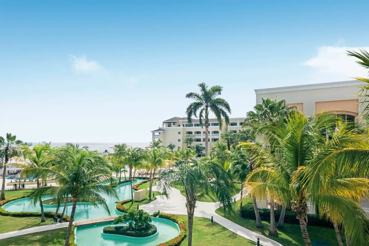 Iberostar Waves Rose Hall Beach Aussenansicht