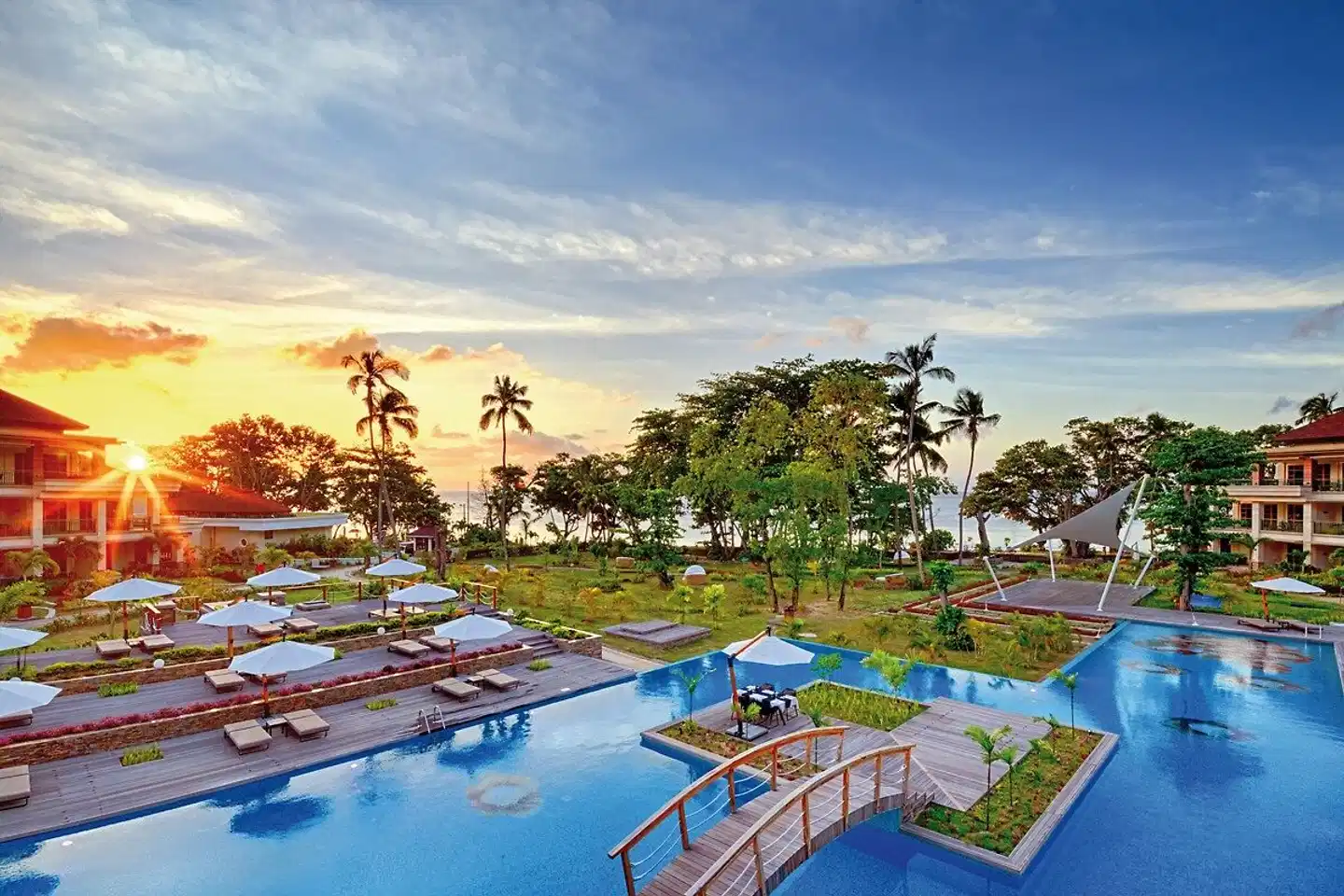 Savoy Seychelles Resort & Spa Pool