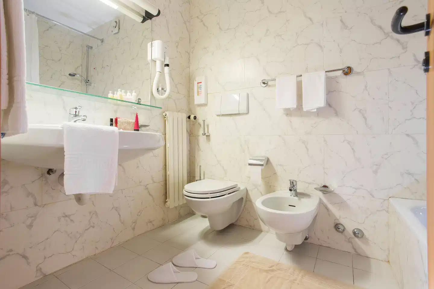 La Trinite Monboso Hotel Badezimmer