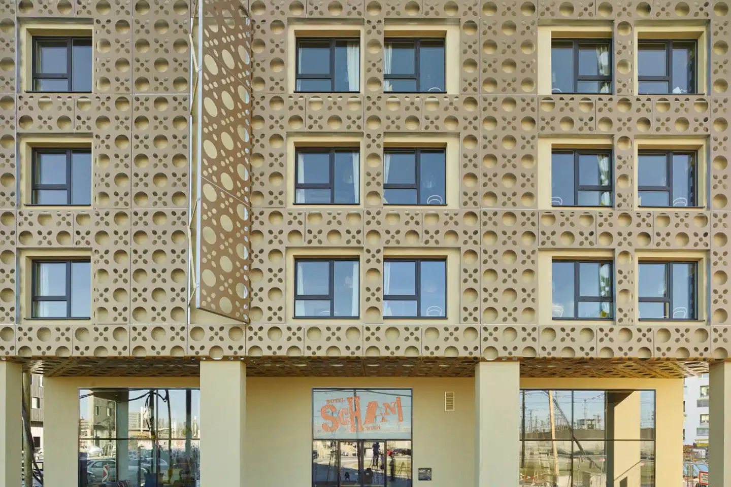 Hotel Schani Aussenansicht