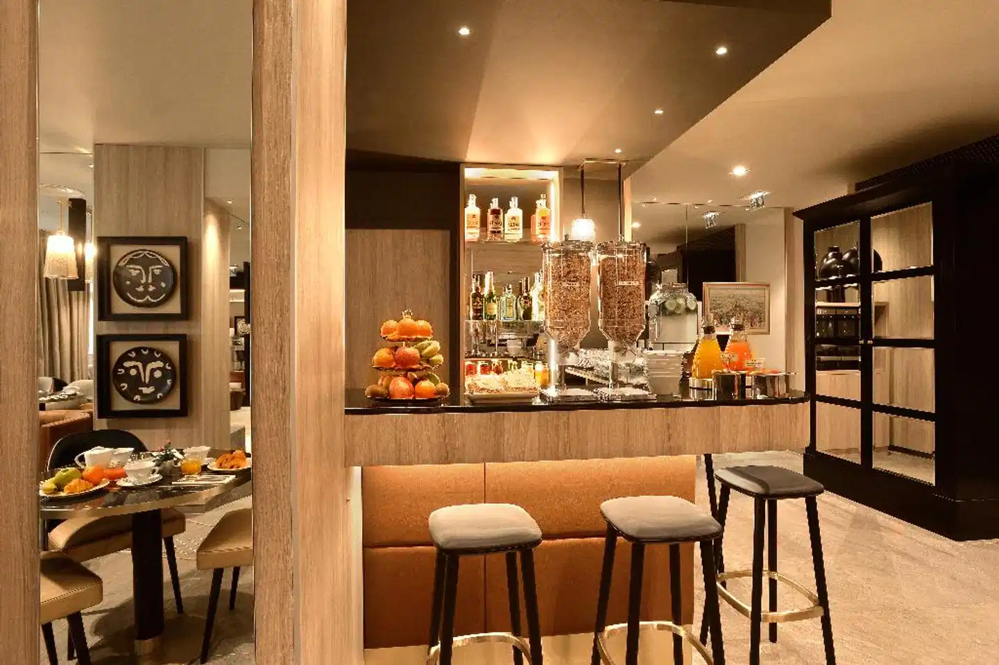 Hotel La Lanterne Bar