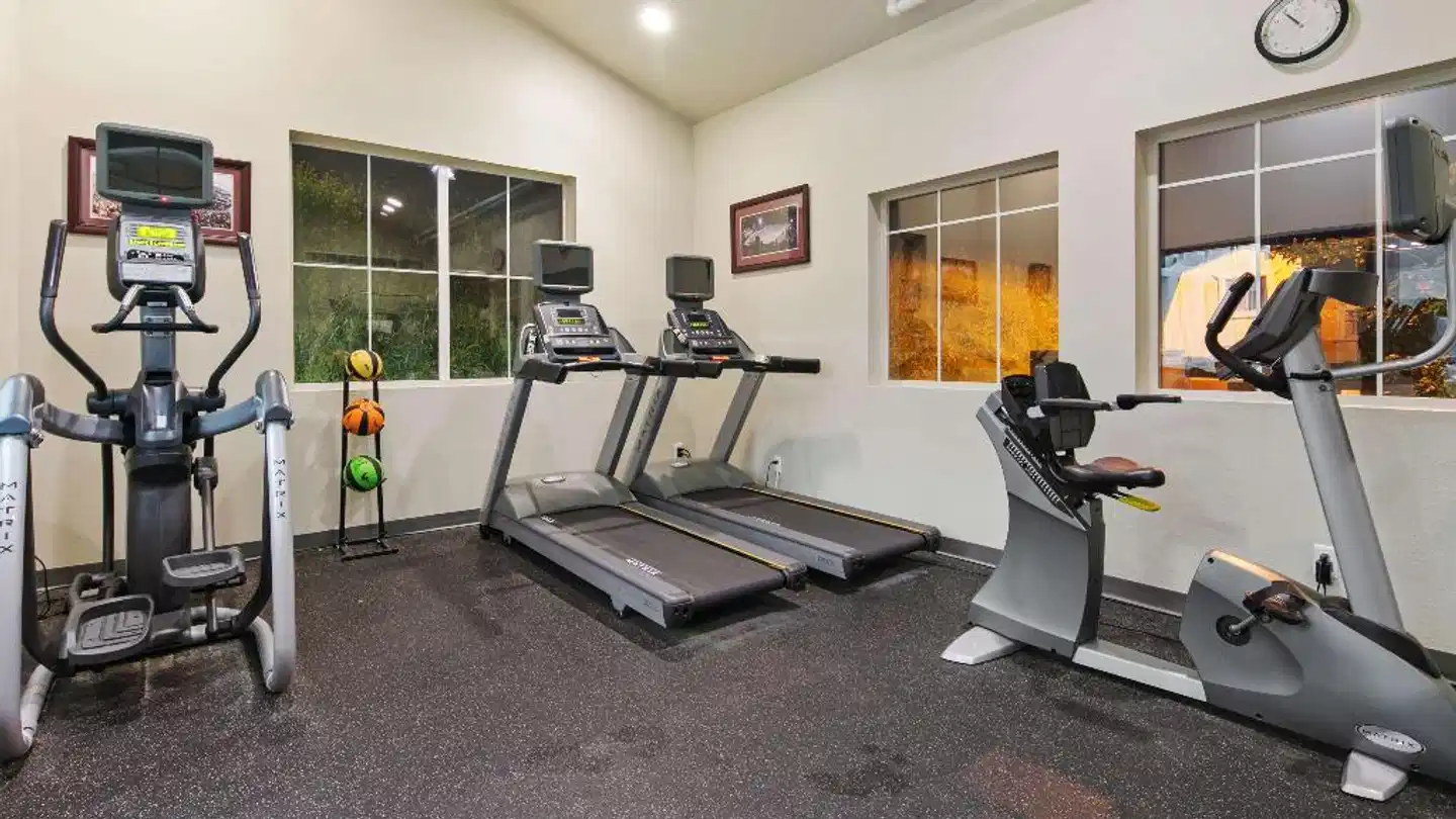 Best Western Plus Grant Creek Inn Sport und Entertainment