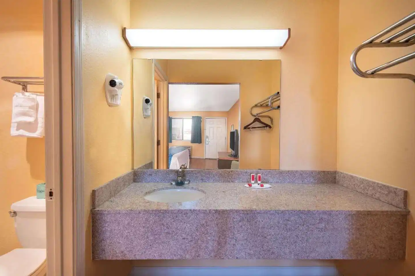 Travelodge by Wyndham Kingman Wohnbeispiel