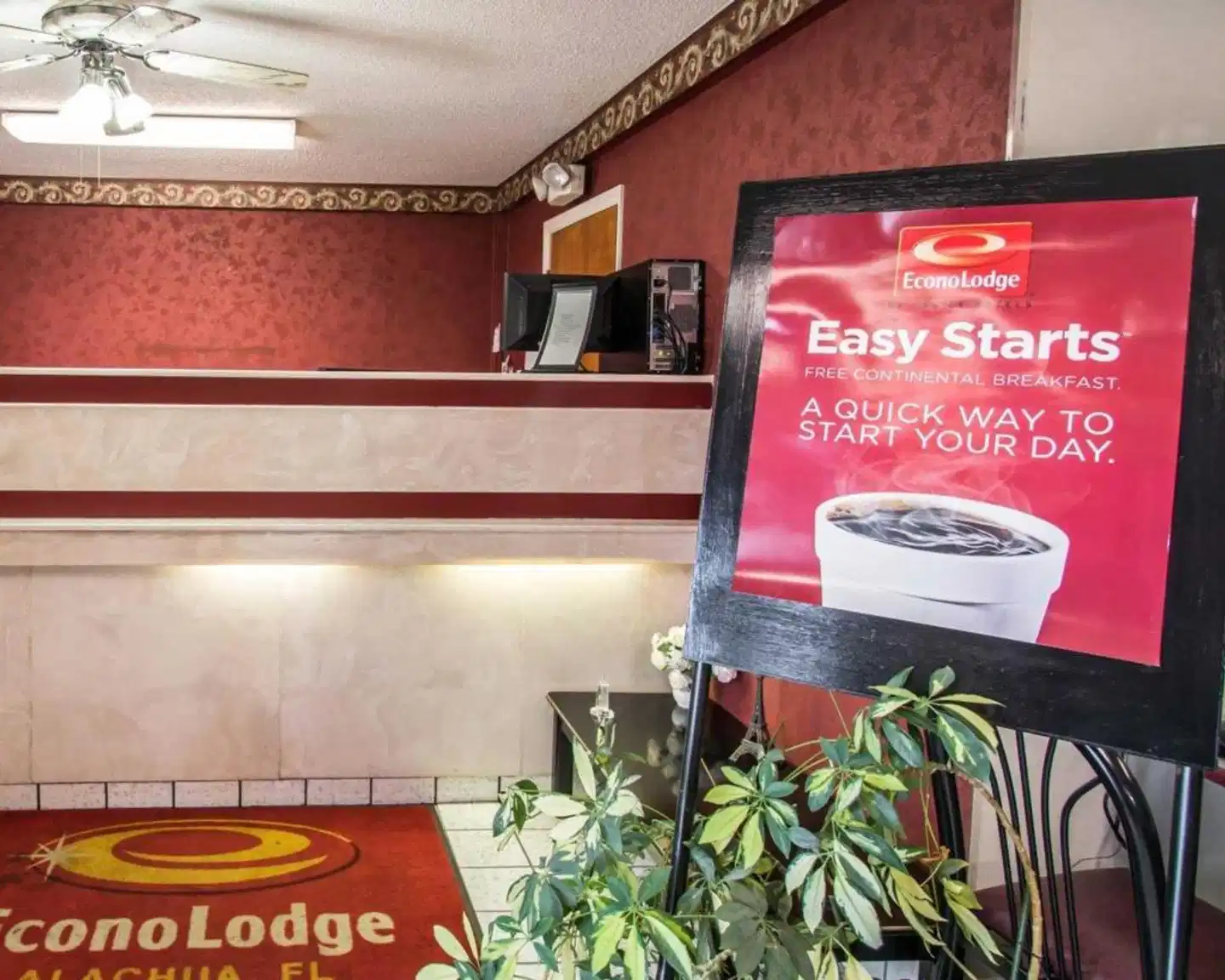 Travelodge by Wyndham Alachua Lobby