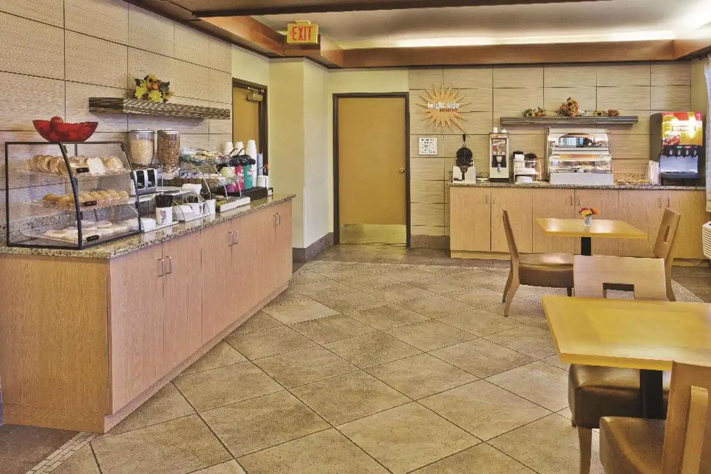 La Quinta Inn & Suites Helena Bar