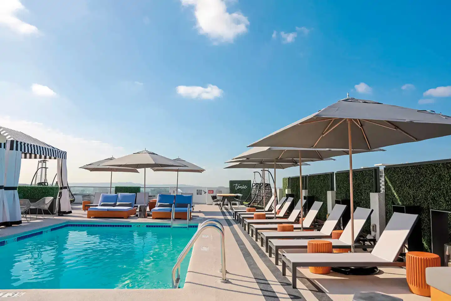 The Montrose at Beverly Hills Pool