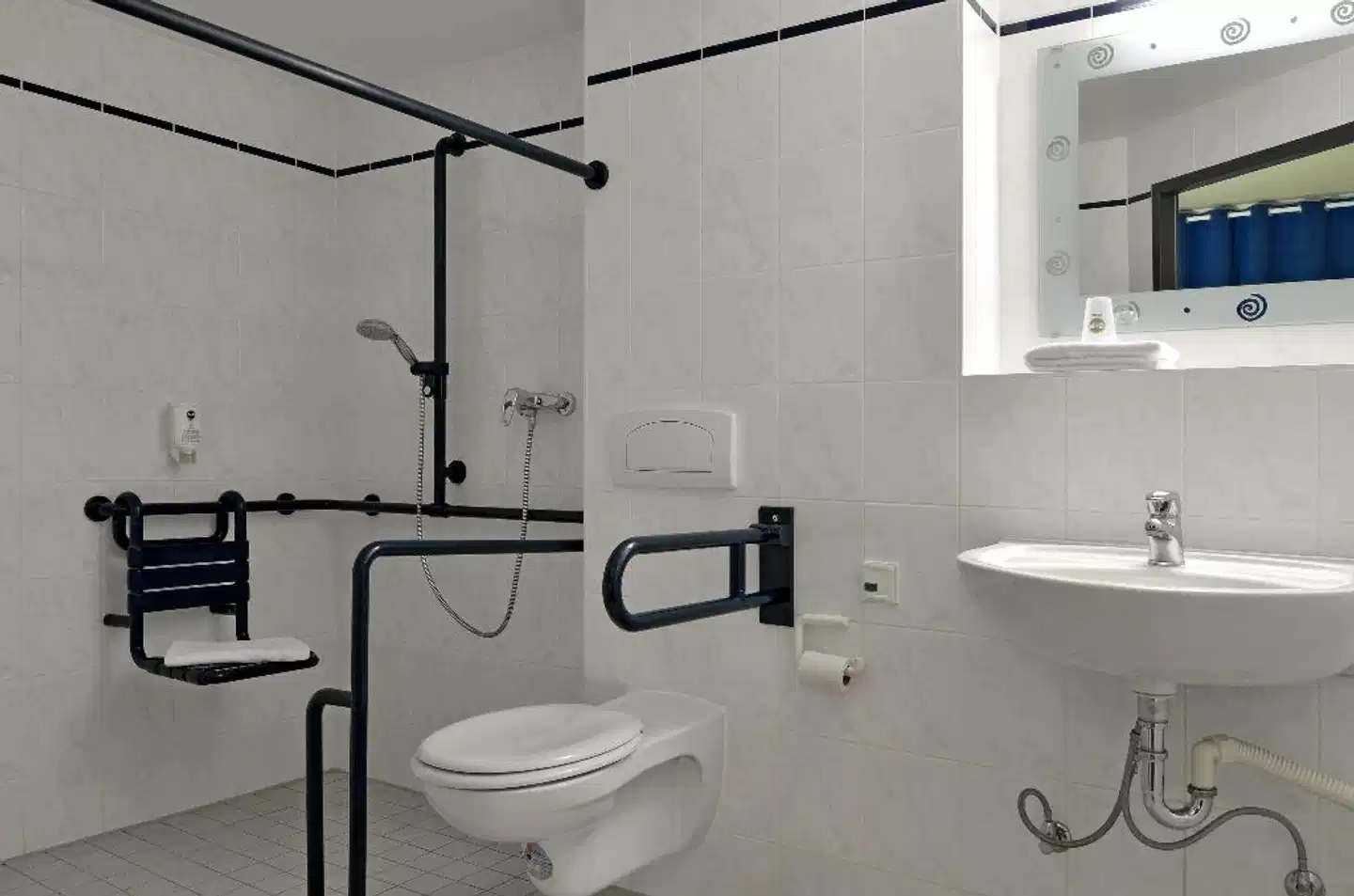 B&B Hotel Leipzig-Nord Badezimmer