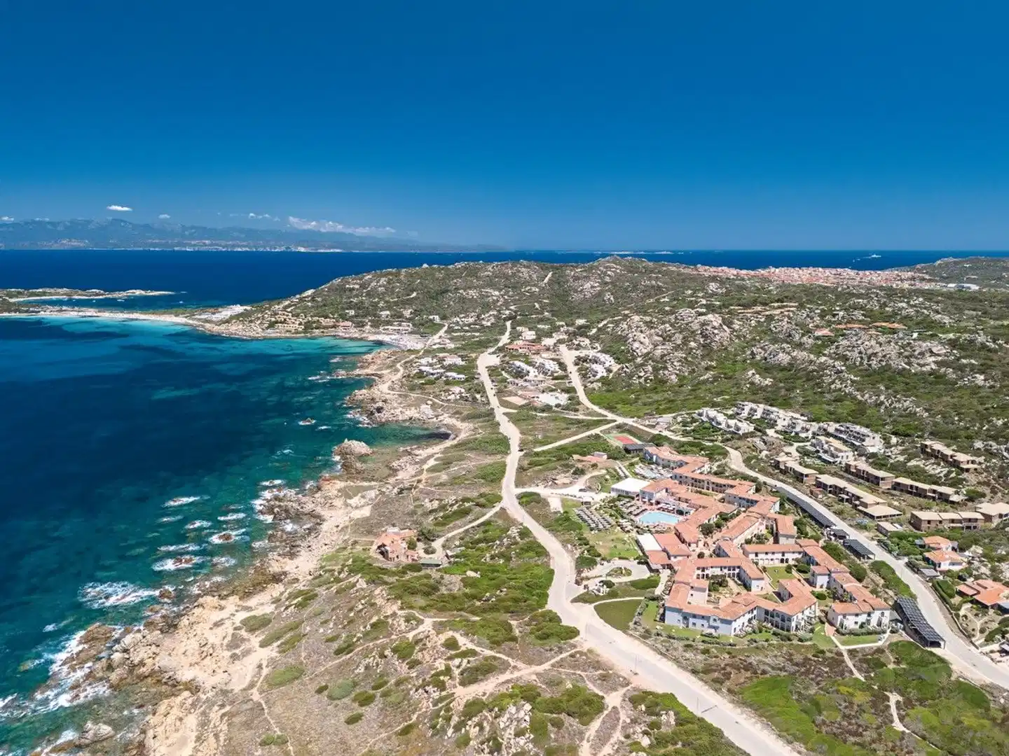 Mangia's Santa Teresa Sardinia, Curio Collection by Hilton Landschaft