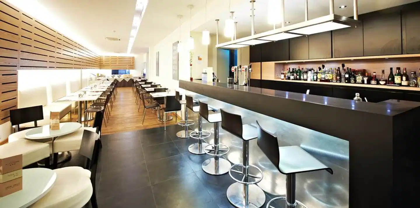 Husa De La Couronne Liege Bar