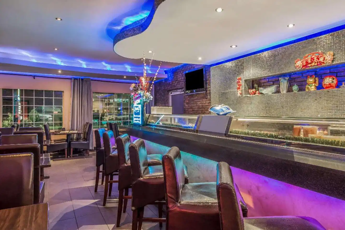 Days Inn by Wyndham Hicksville Long Island Bar