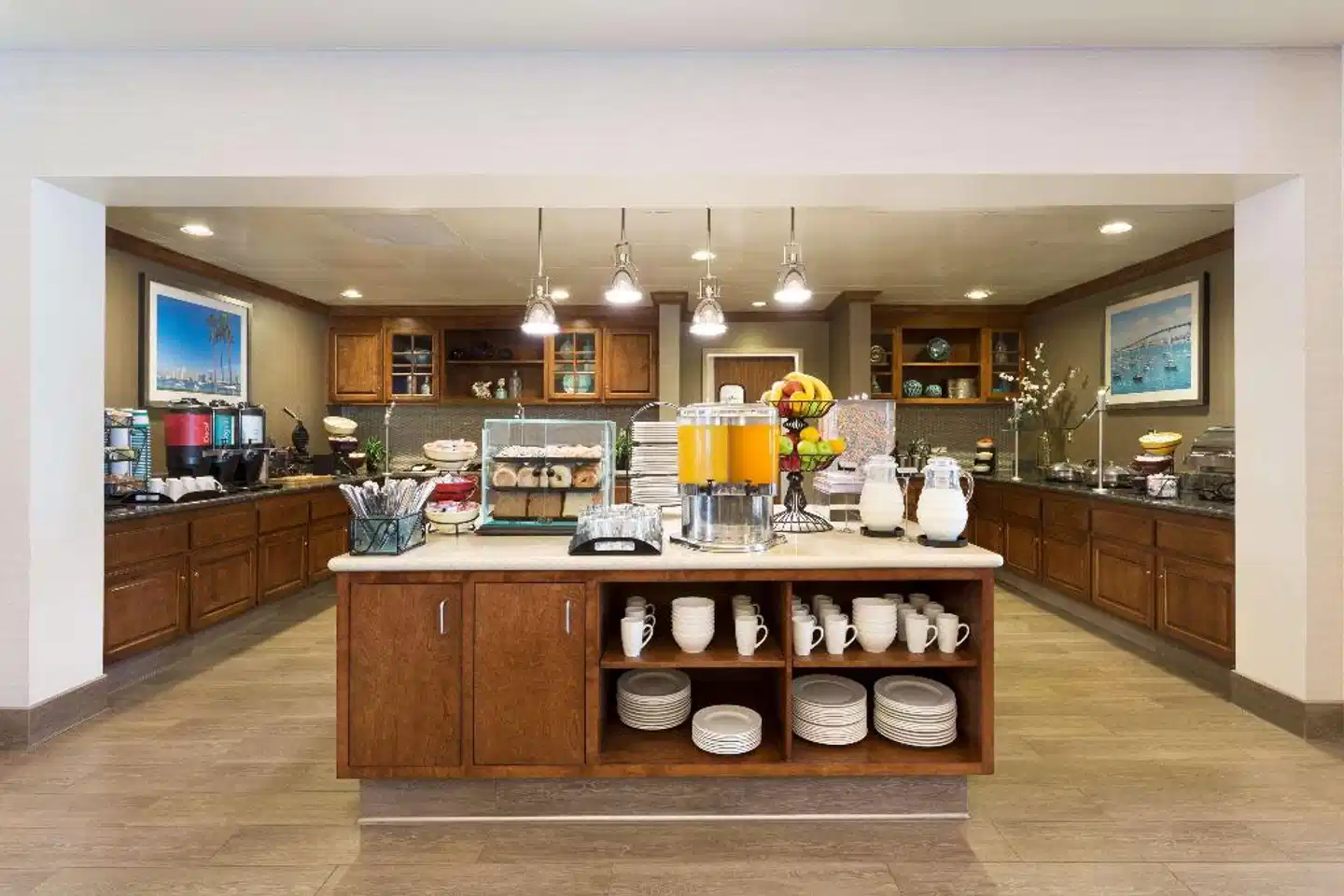 Homewood Suites by Hilton San Diego Airport-Liberty Station Restaurant