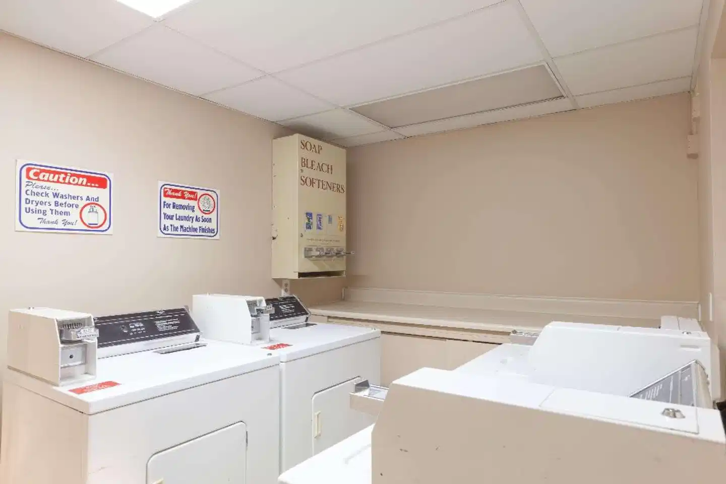 Super 8 by Wyndham Santa Barbara/Goleta Wellness