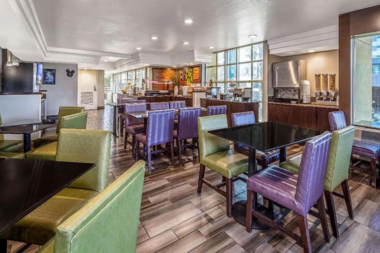 La Quinta Inn & Suites by Wyndham Bakersfield North Restaurant