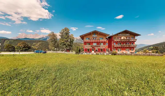 Hotel Restaurant Pariente Aussenansicht