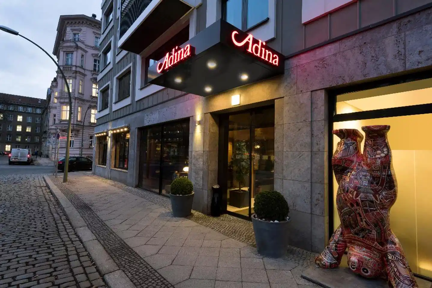 Adina Apartment Hotel Berlin Mitte Aussenansicht