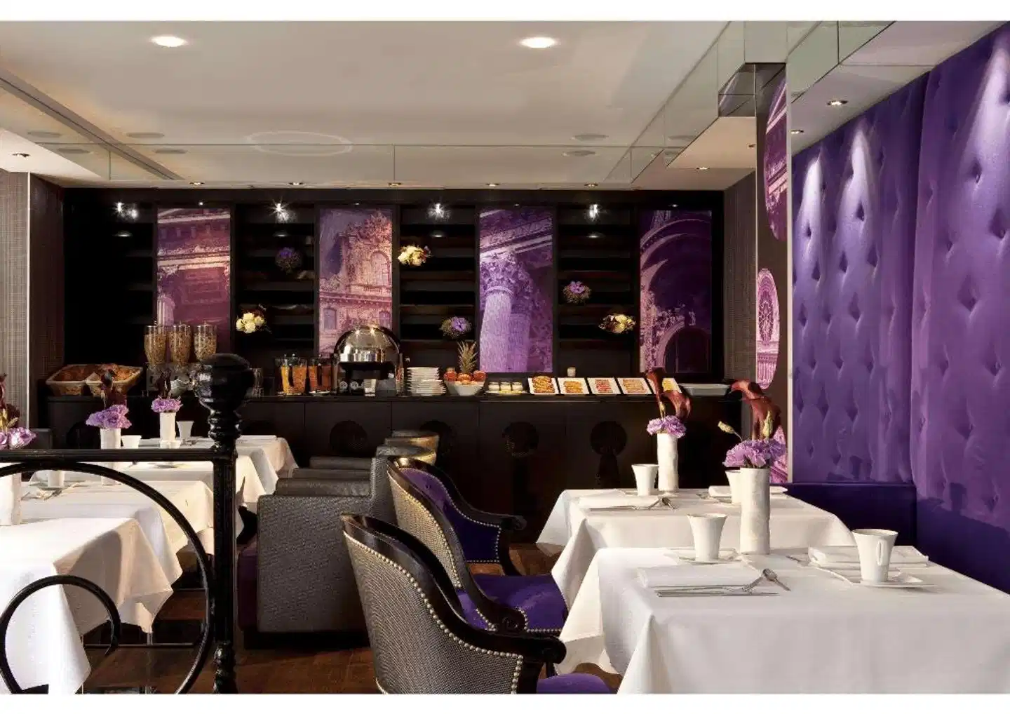 Secret De Paris Restaurant