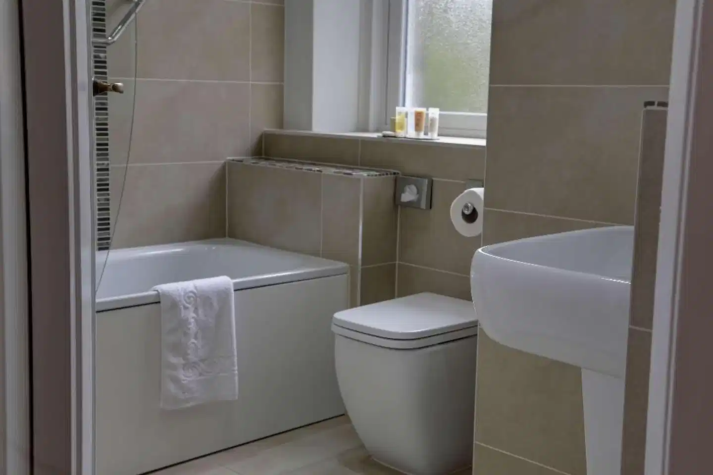 Best Western Plus Philadelphia Airport South - at Widener University Badezimmer