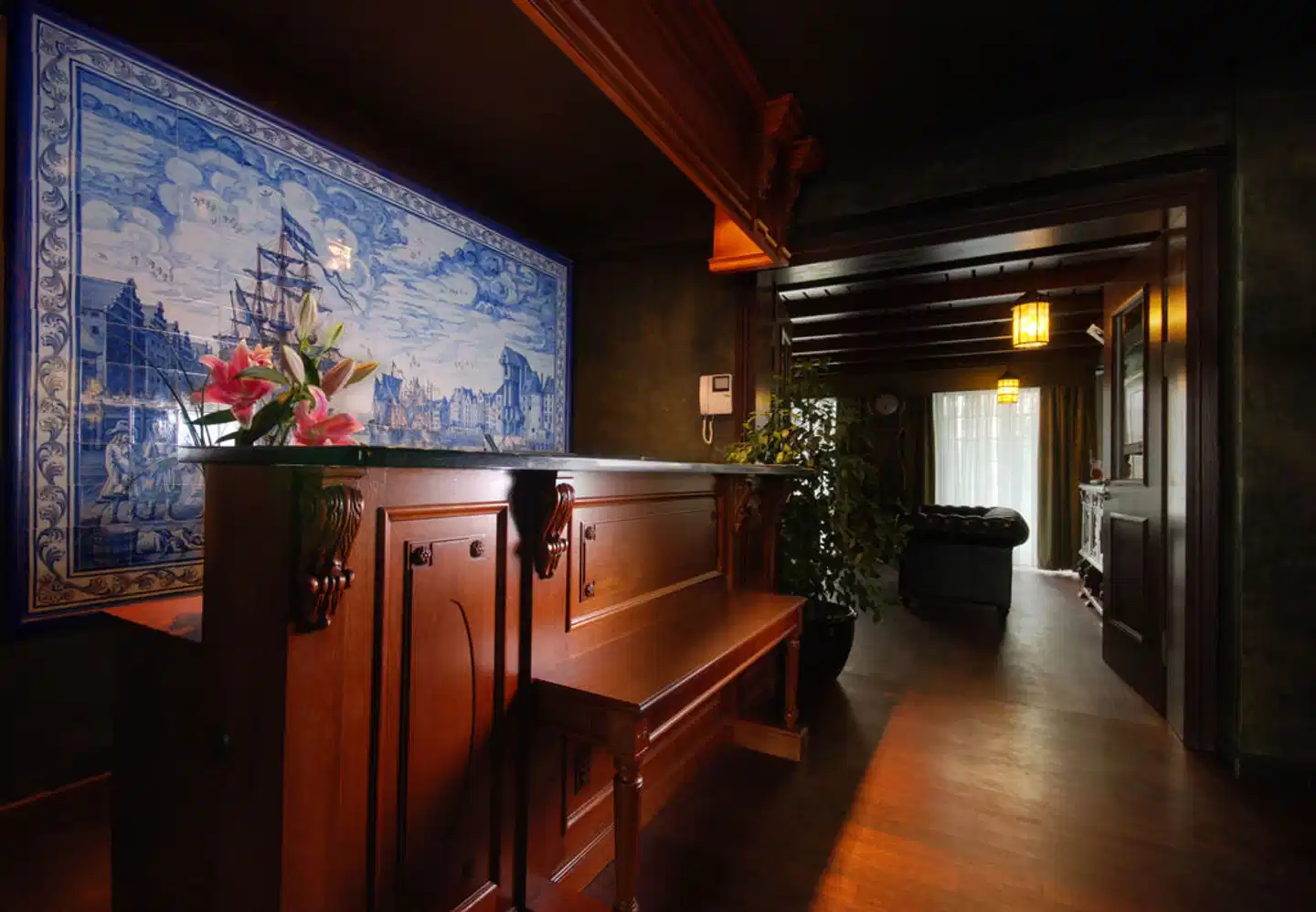 Holland House Residence Old Town Bar