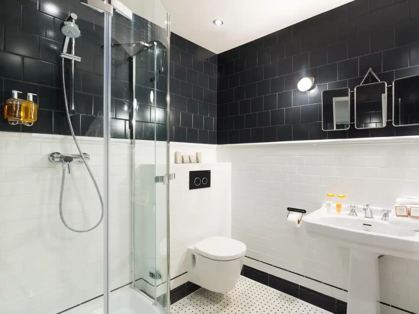 Hôtel Silky by HappyCulture Badezimmer