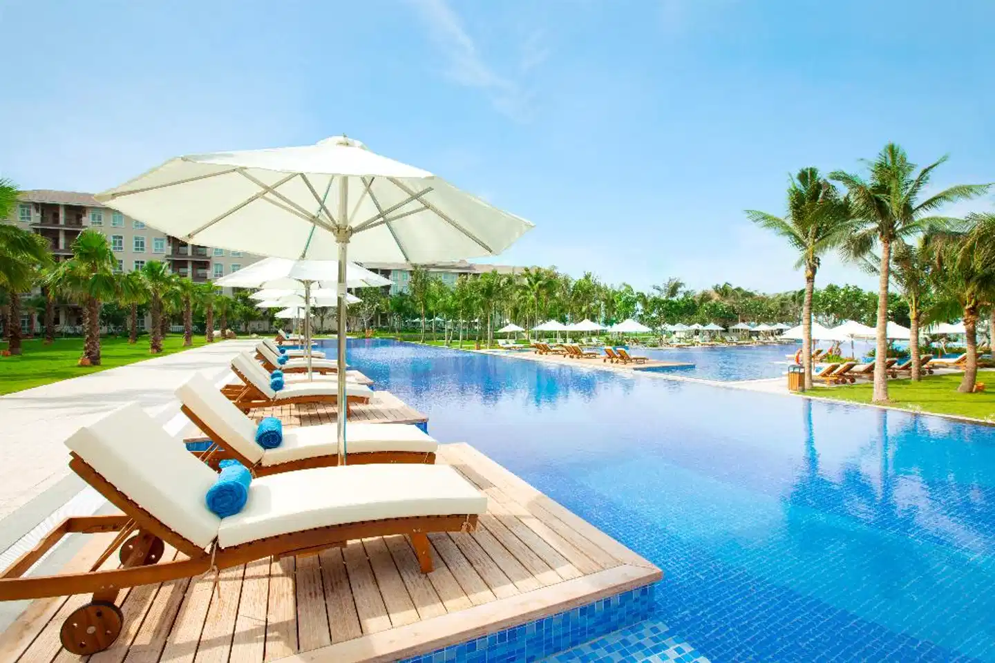 Danang Marriott Resort & Spa Pool