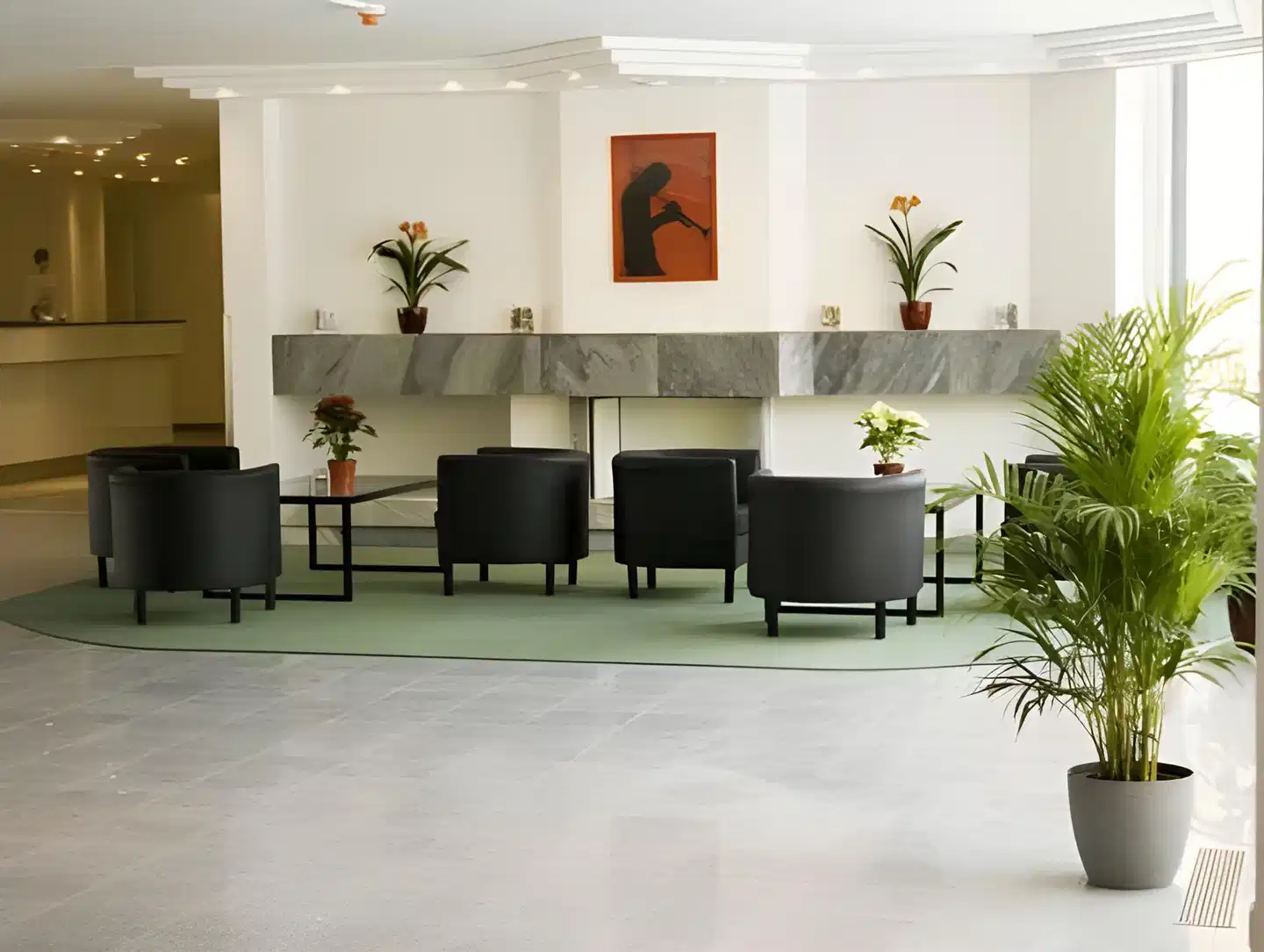 Lenas West Hotel Lobby