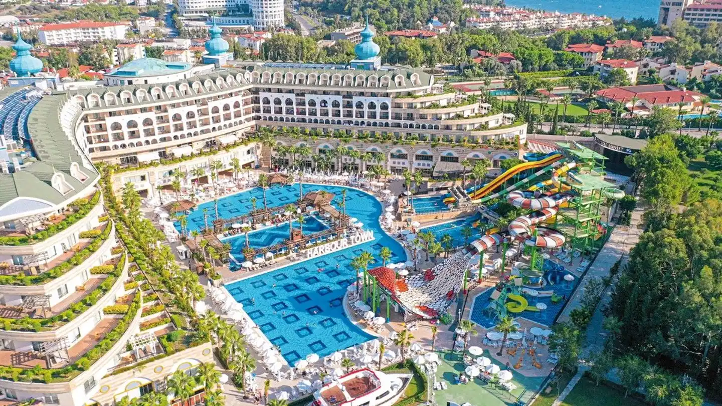 Crystal Sunset Luxury Resort & Spa Modellaufnahme