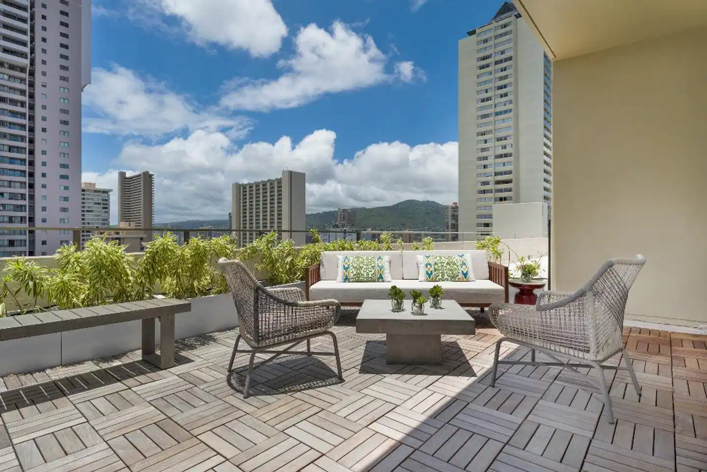 Ohia Waikiki Studio Suites Terrasse