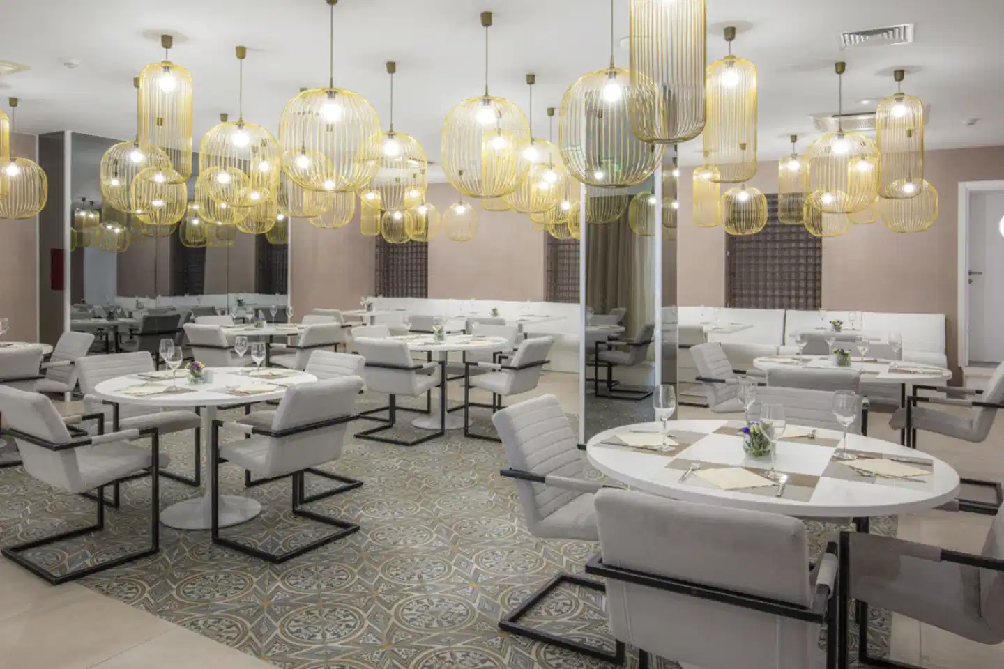 Aminess Younique Bellevue Hotel Restaurant