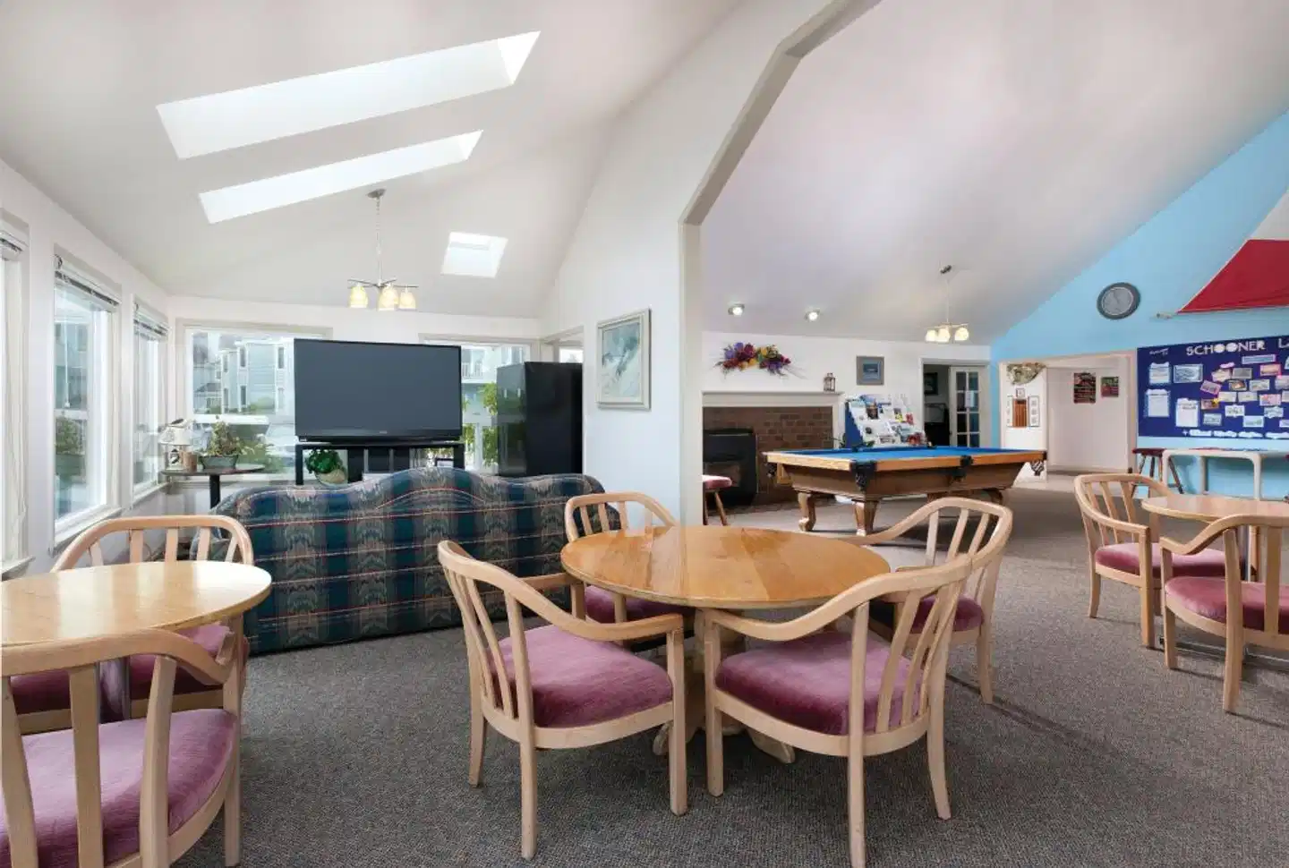 Schooner Landing Lobby