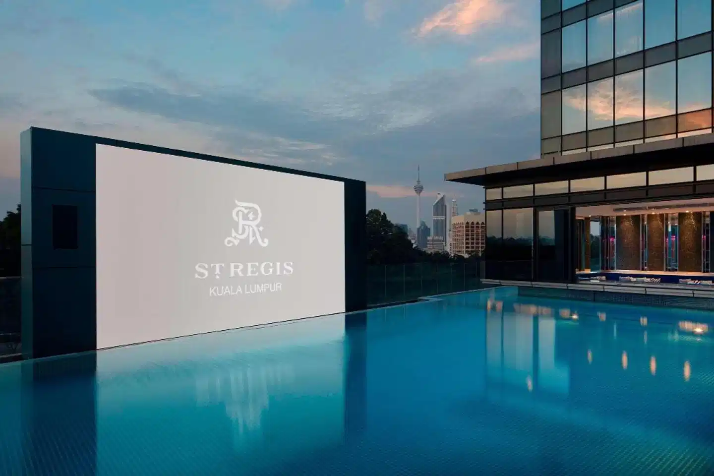 The St. Regis Kuala Lumpur Hallenbad