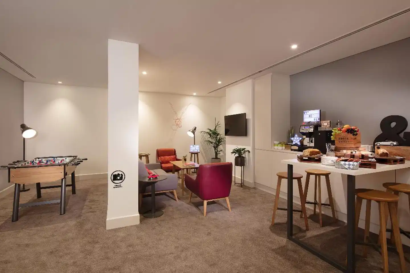 Rove Healthcare City Bar