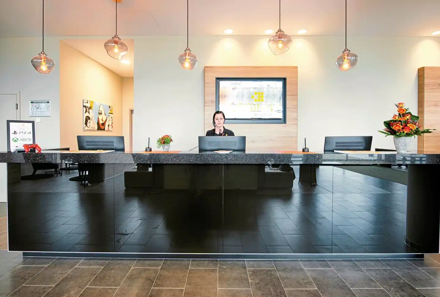 LOGINN Hotel Leipzig Lobby