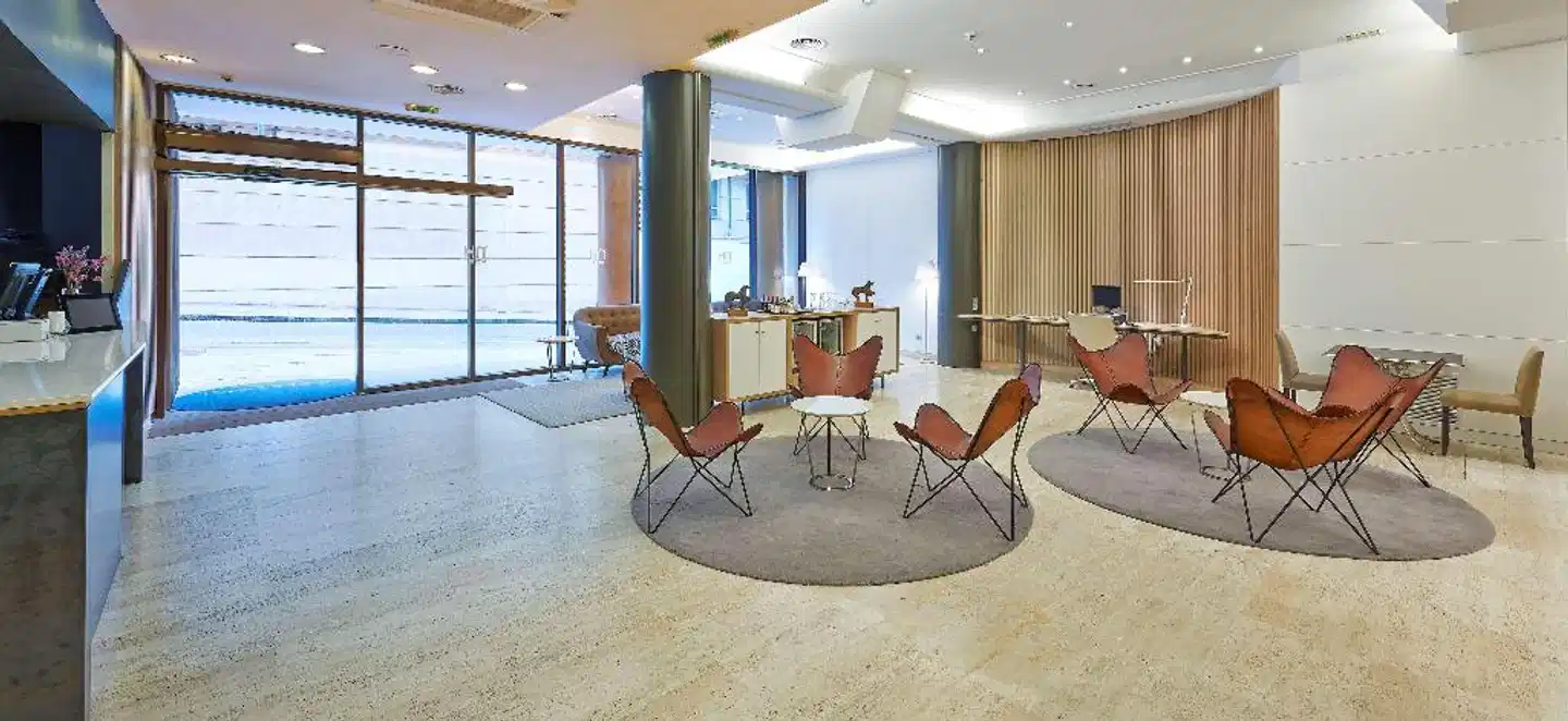 NH Bilbao Deusto Lobby