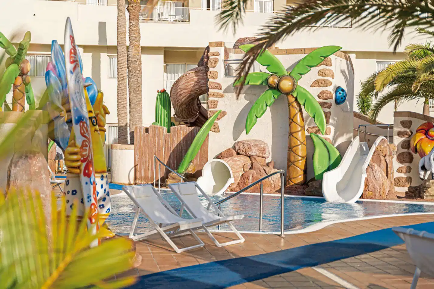 Iberostar Waves Gaviotas Park Hallenbad