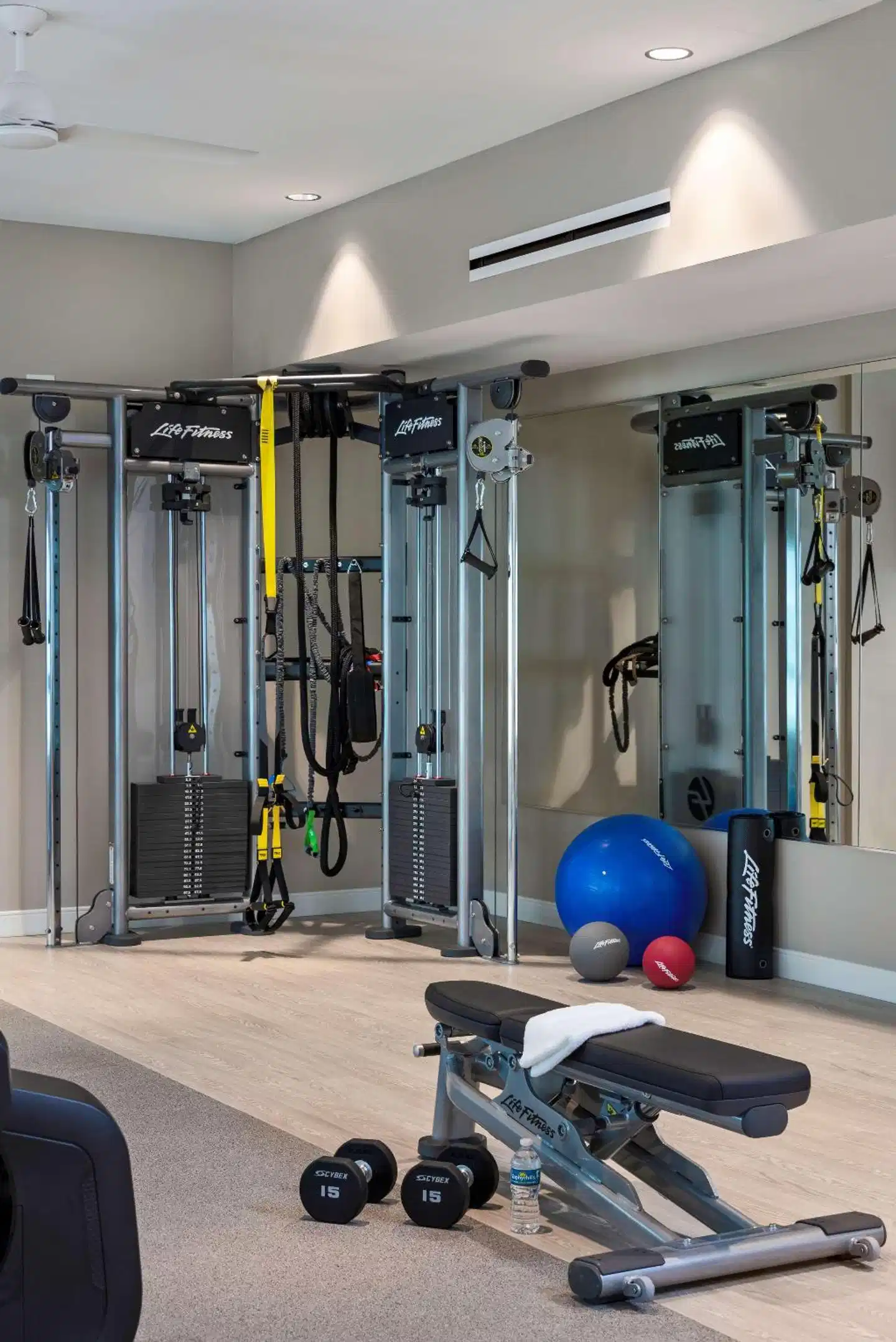 DoubleTree Suites by Hilton Naples Sport und Entertainment