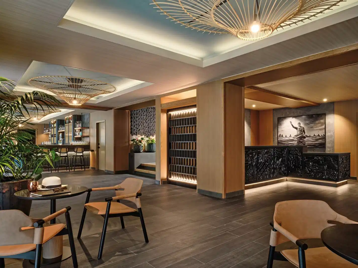 Romer House Waikiki Lobby