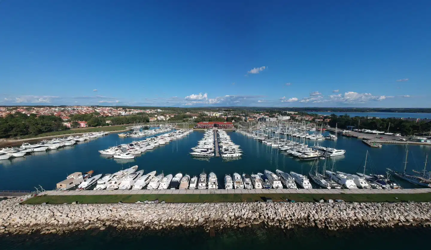 Nautica Aussenansicht