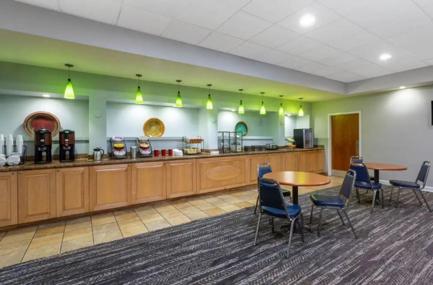 Ramada by Wyndham West Palm Beach Airport Lobby