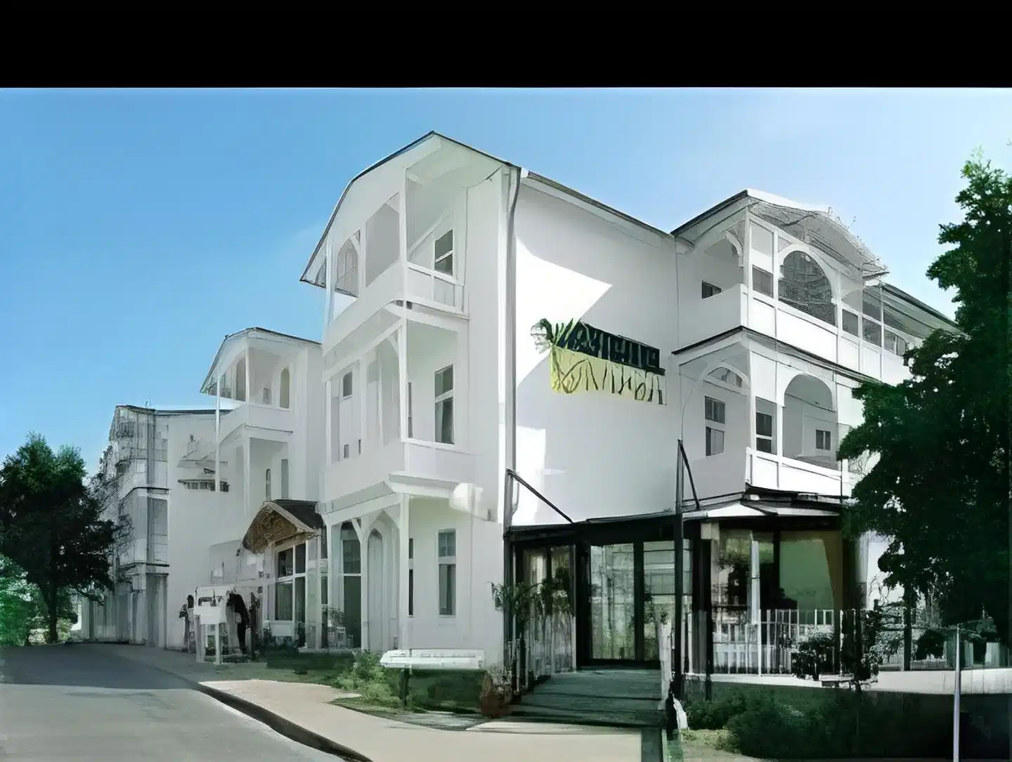 AKZENT Waldhotel Rügen Aussenansicht