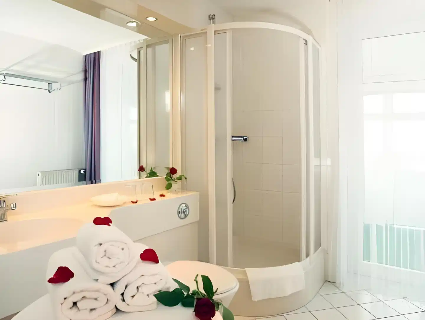 AKZENT Waldhotel Rügen Badezimmer