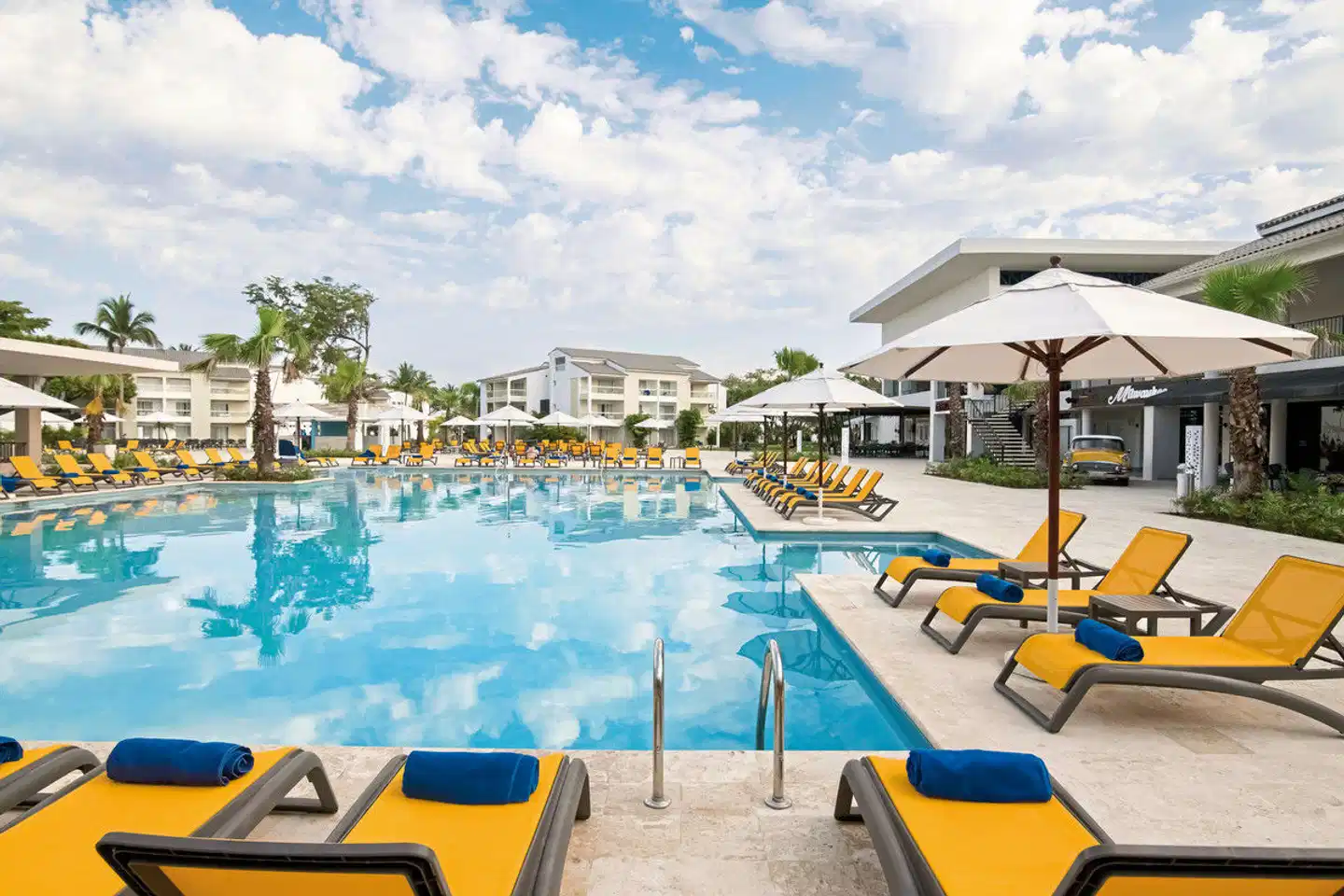 Emotions by Hodelpa Puerto Plata Pool