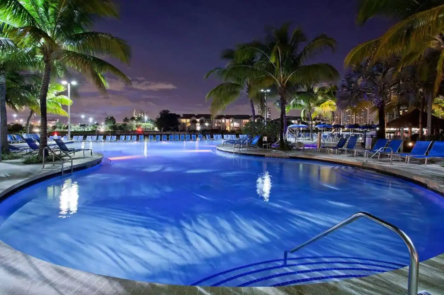 DoubleTree Resort by Hilton Hollywood Beach Pool