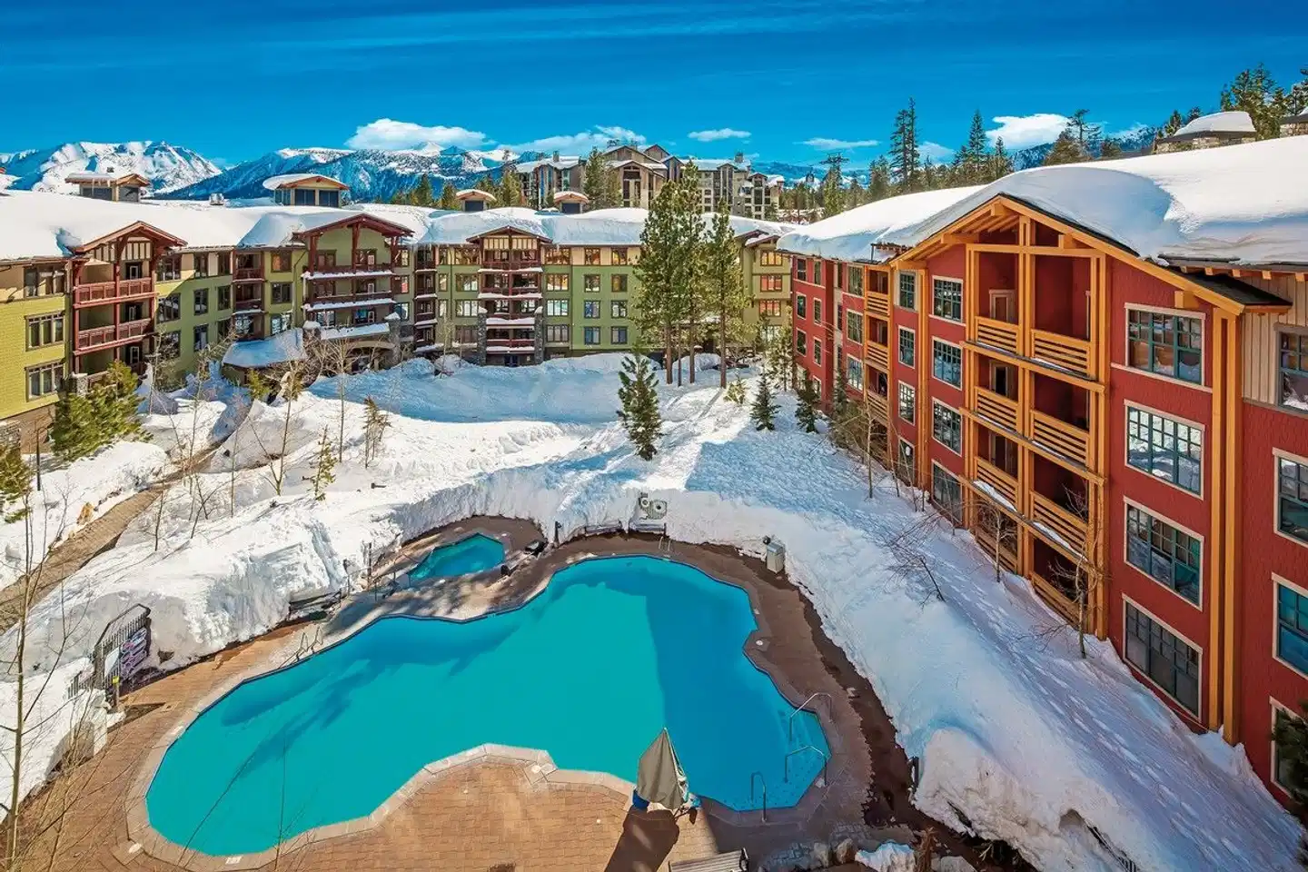 The Village Lodge Mammoth Lakes Pool