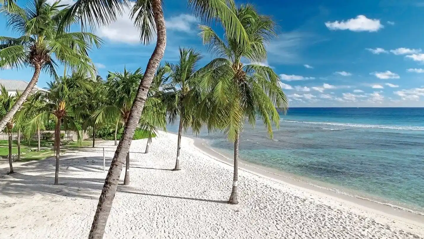 Coconut Court Beach Strand