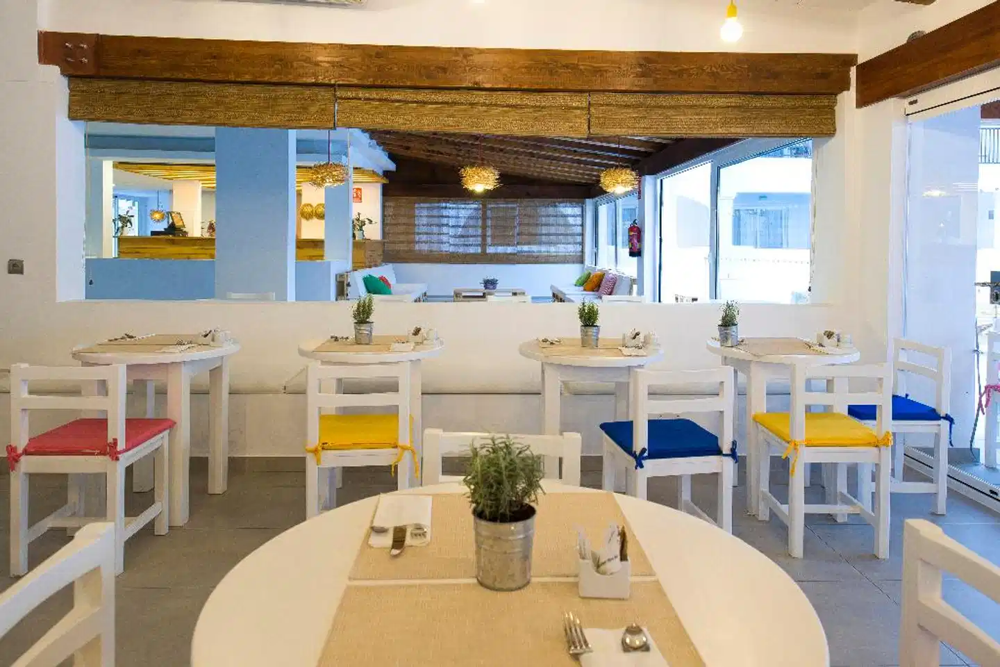 Vibra Bossa Flow Restaurant