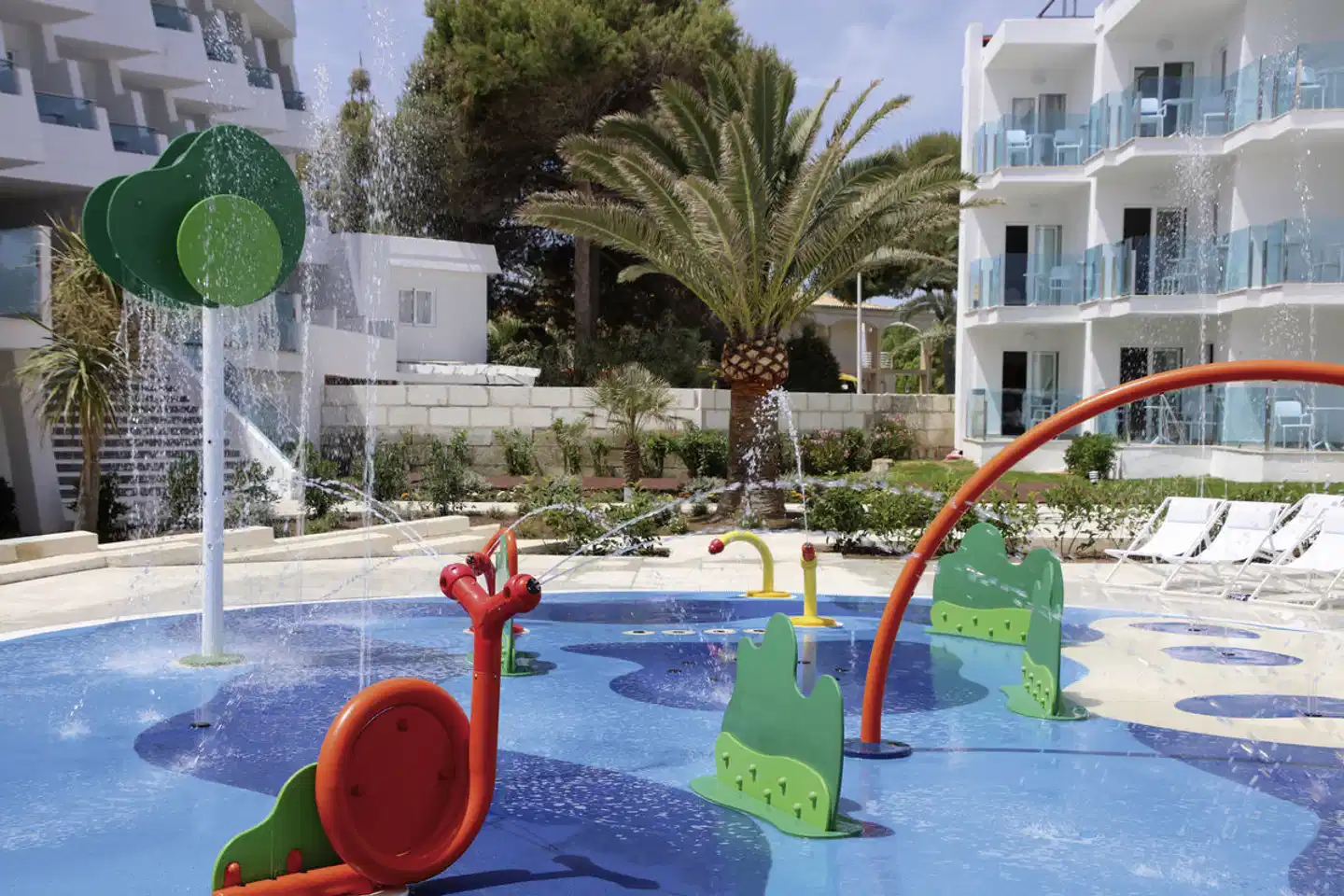 Iberostar Waves Playa de Muro Pool