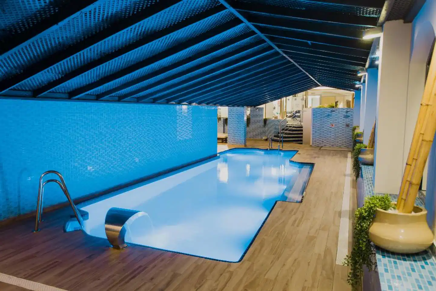 MS Aguamarina Hallenbad